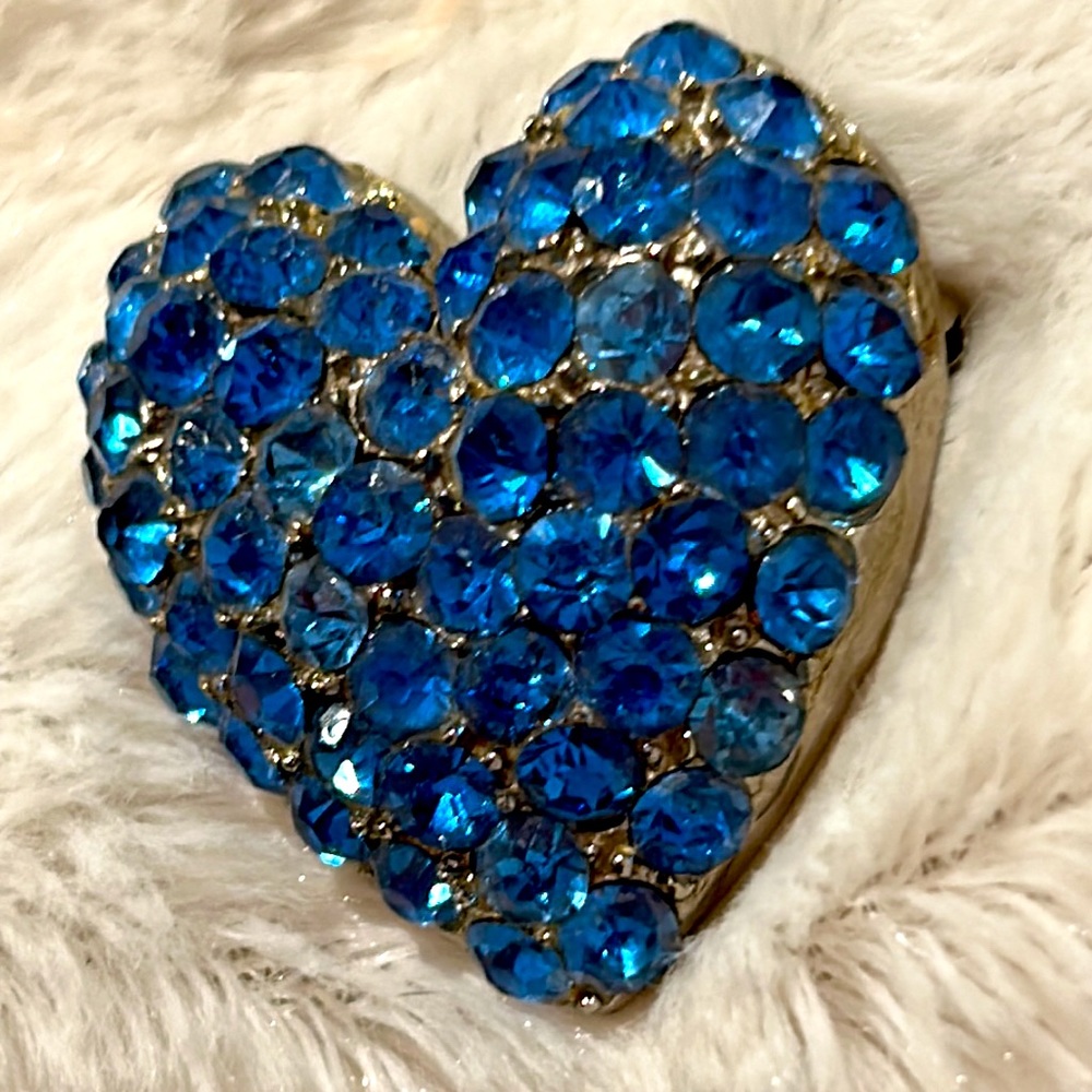 Sparkling Vintage Blue Swarovski Crystal Heart Brooch w Silver backing